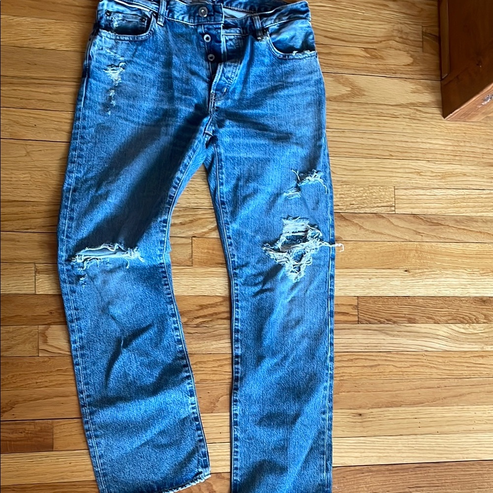 Moussy vintage distressed jean.